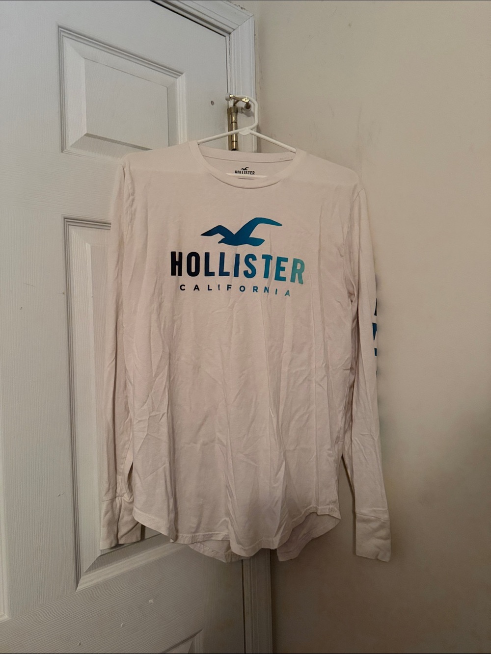 Hollister White Long Sleeve Tee with Blue Gradient Logo